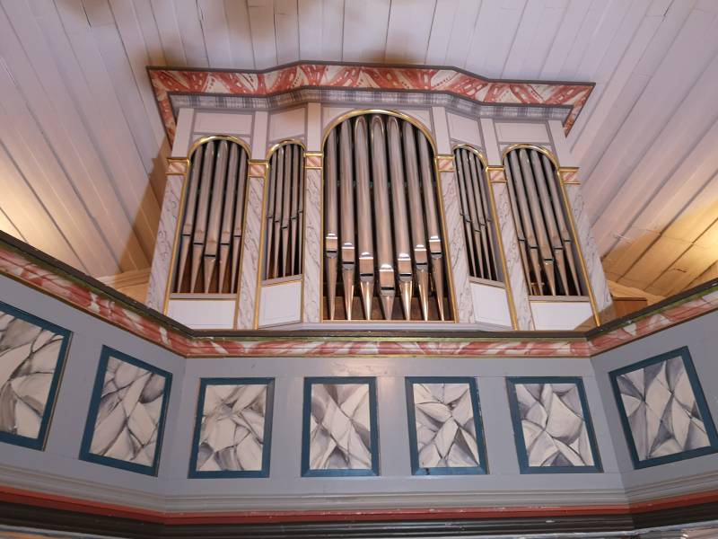Bilde til punkt 9 orgel Giske kyrkje